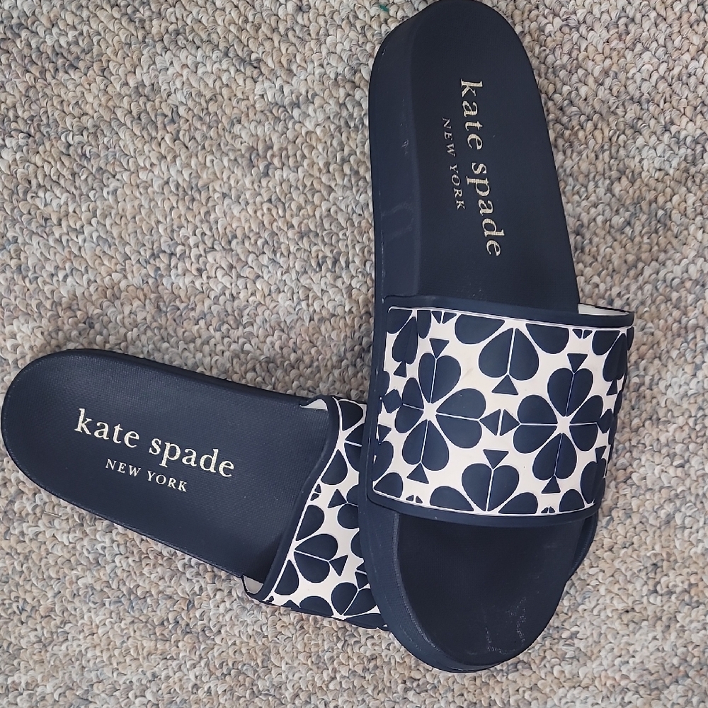 Kate Spade OLYMPIA  Navy and White Floral Sandals